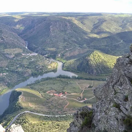 Moradias Do Douro Internacional - M2 Freixo de Espada à Cinta